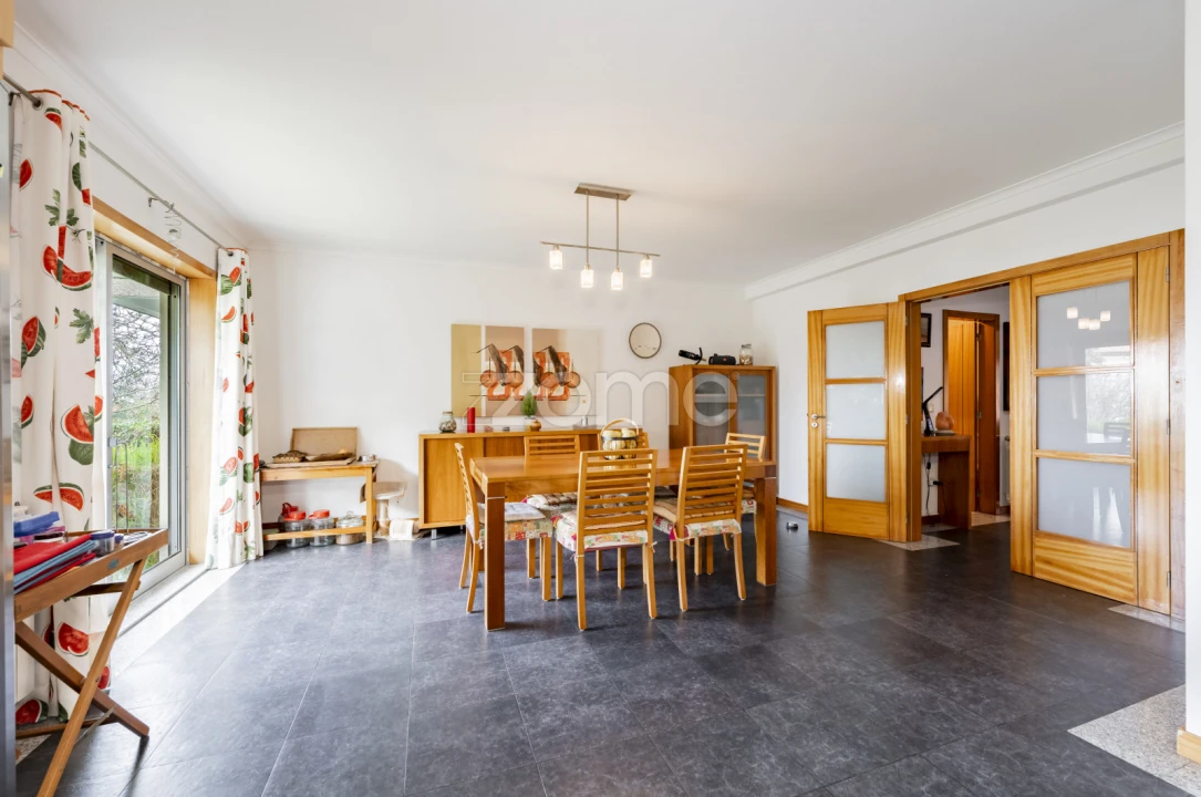 Moradia T5 para Venda em Antas Foto 31