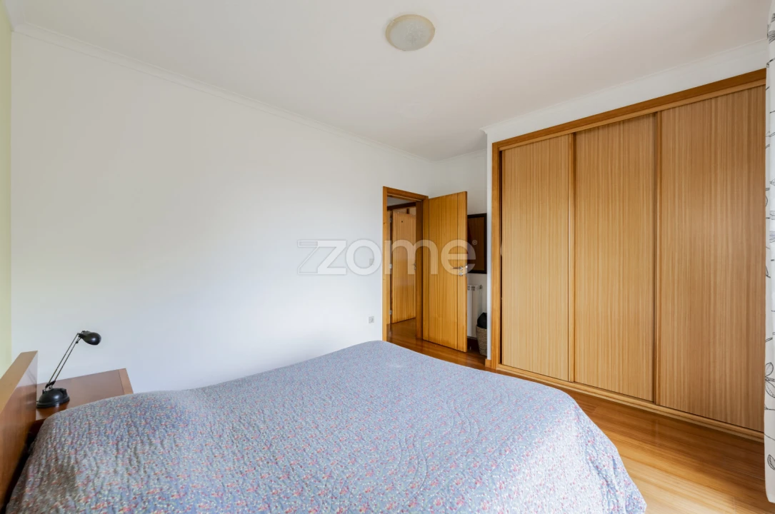 Moradia T5 para Venda em Antas Foto 39