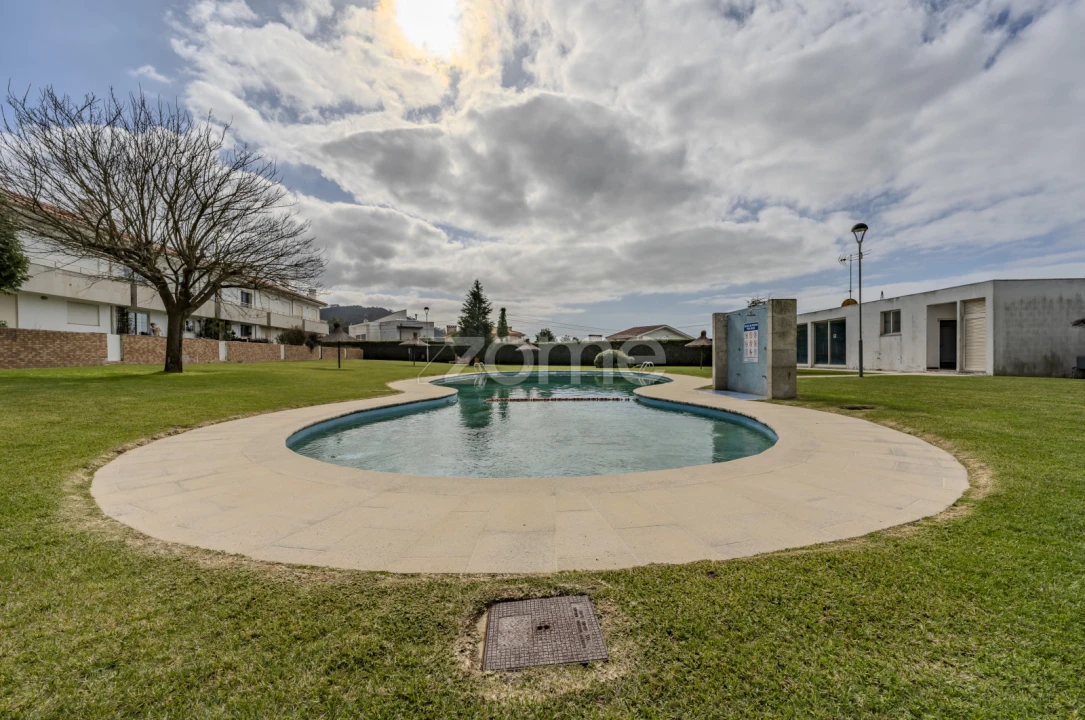 Moradia T5 para Venda em Antas Foto 59