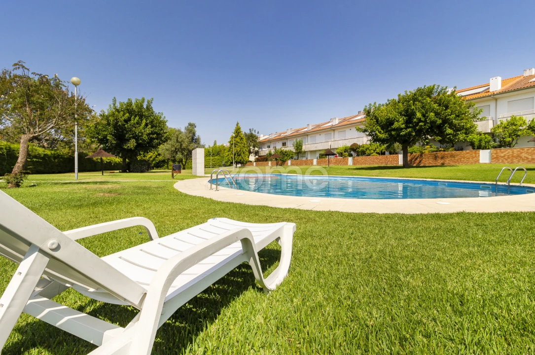 Moradia T5 para Venda em Antas Foto 2