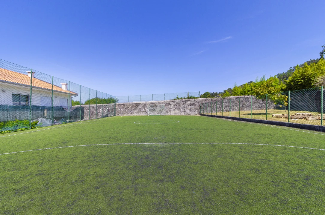 Moradia T5 para Venda em Antas Foto 10