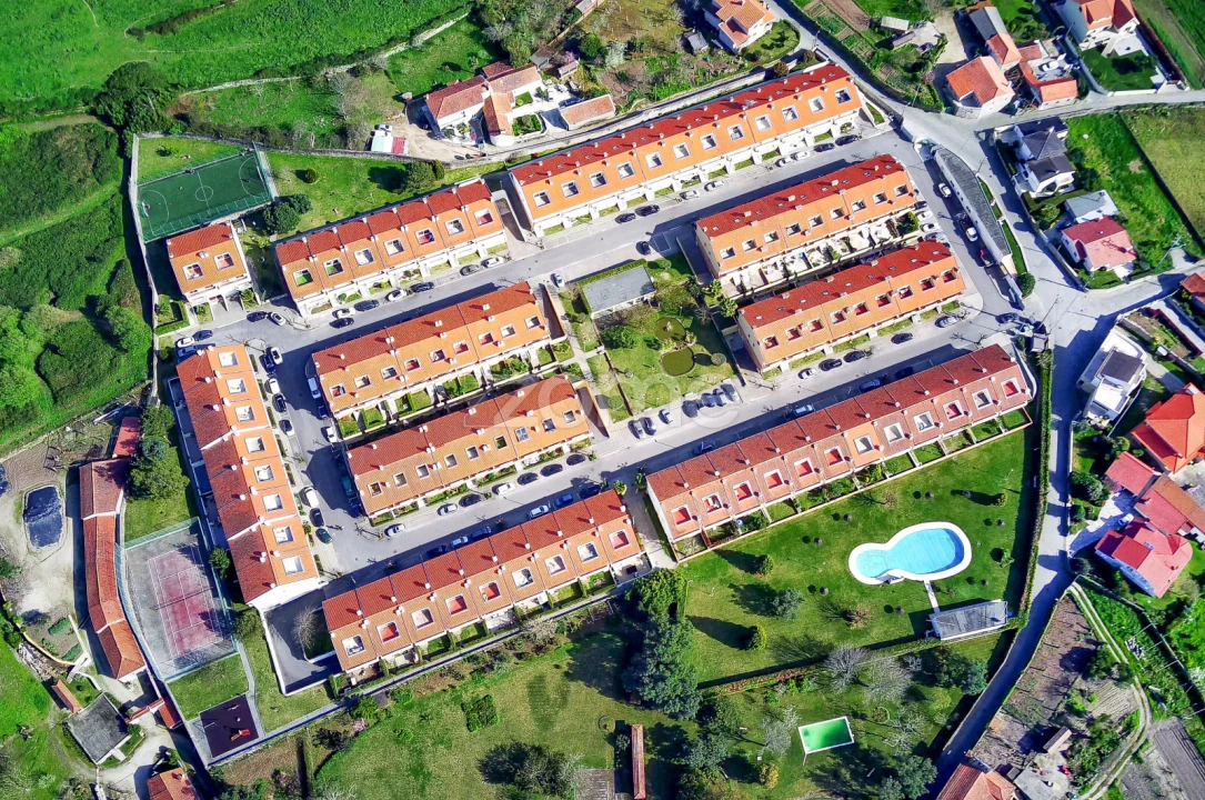 Moradia T5 para Venda em Antas Foto 14