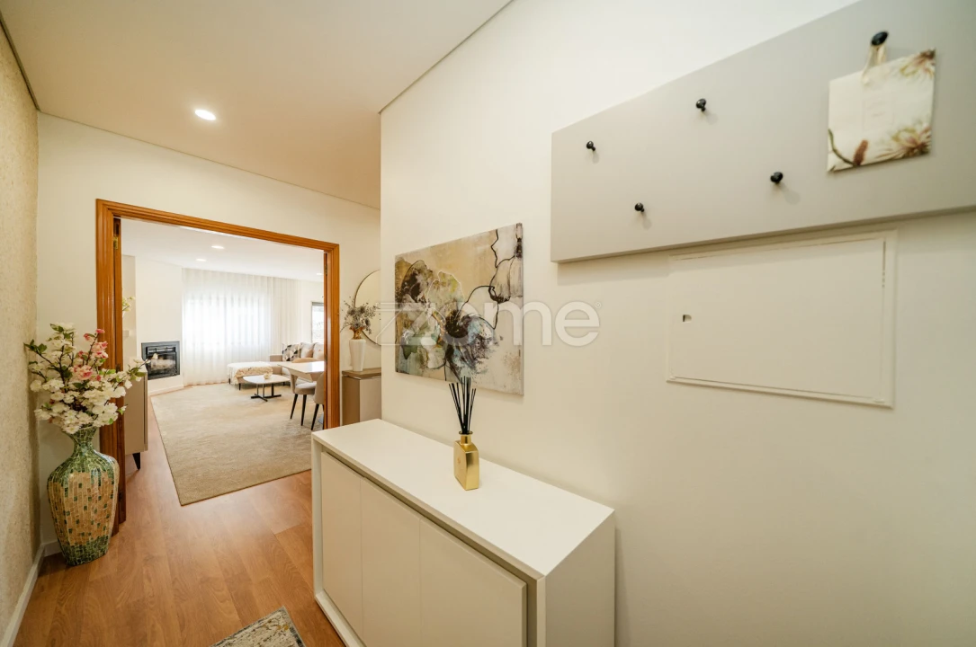 Apartamento T2 para Venda em Landim Foto 11