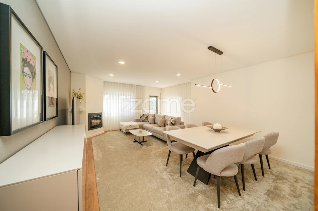 Apartamento T2 para Venda em Landim Foto 12