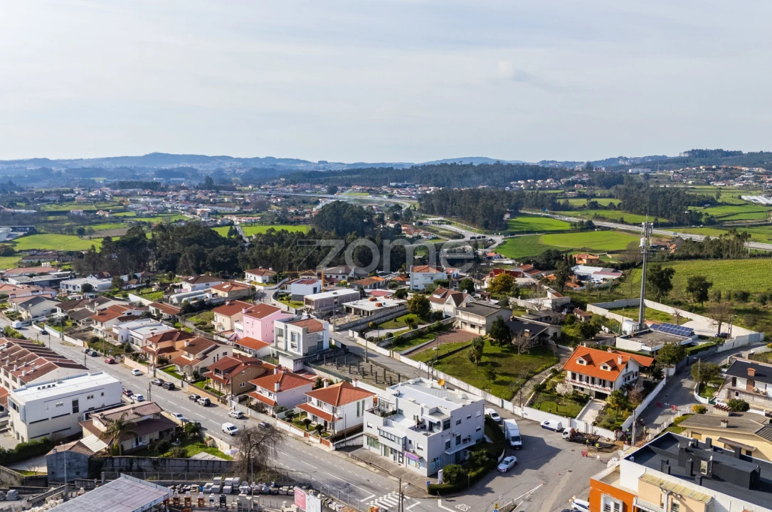 Apartamento T2 para Venda em Landim Foto 2