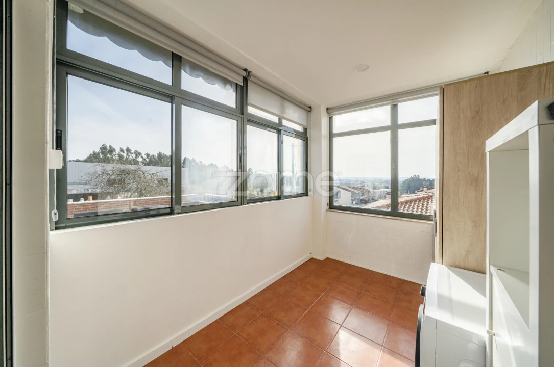 Apartamento T2 para Venda em Landim Foto 22