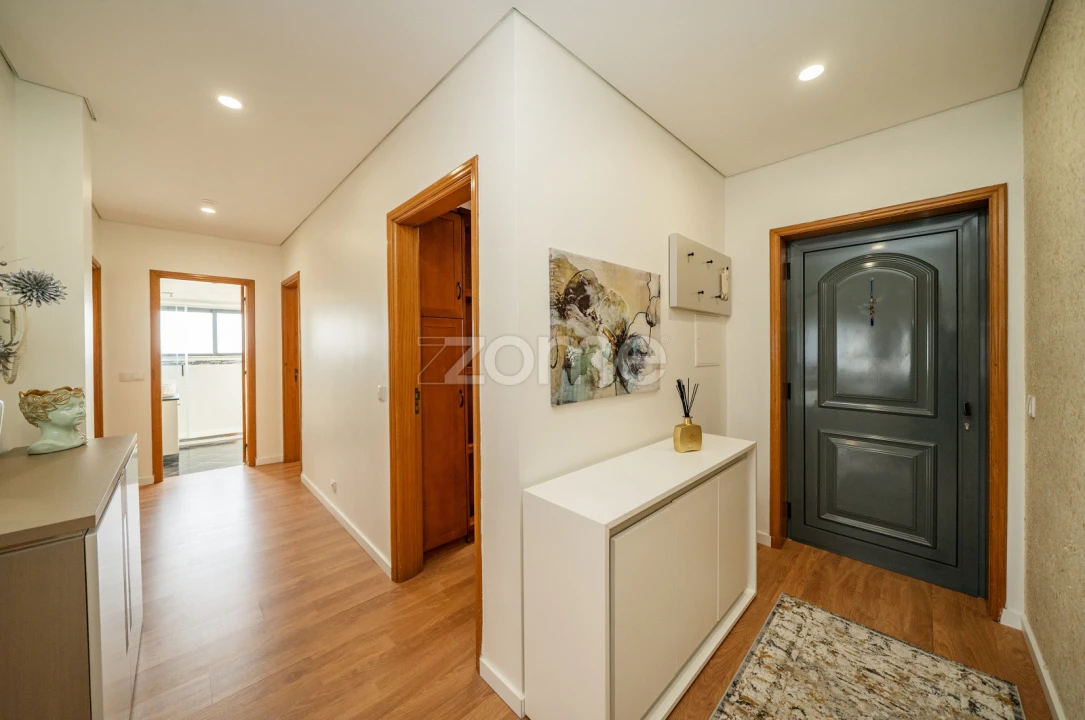 Apartamento T2 para Venda em Landim Foto 27