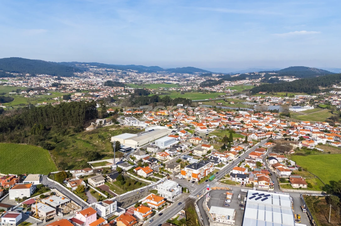 Apartamento T2 para Venda em Landim Foto 52