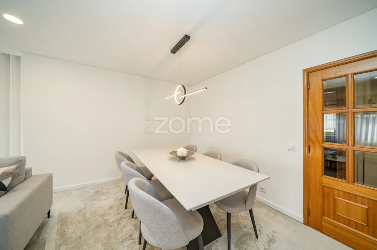 Apartamento T2 para Venda em Landim Foto 13