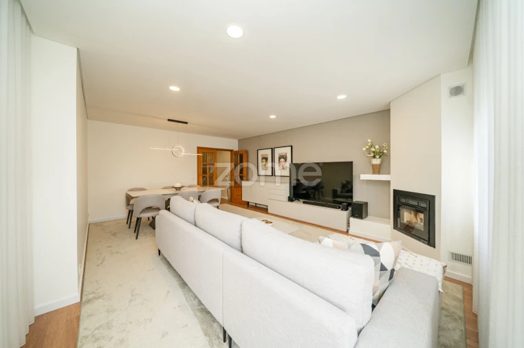 Apartamento T2 para Venda em Landim Foto 25