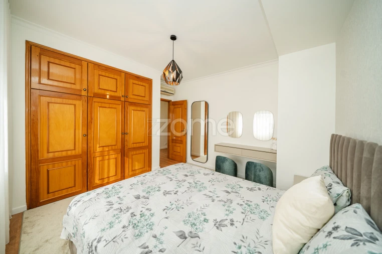 Apartamento T2 para Venda em Landim Foto 43