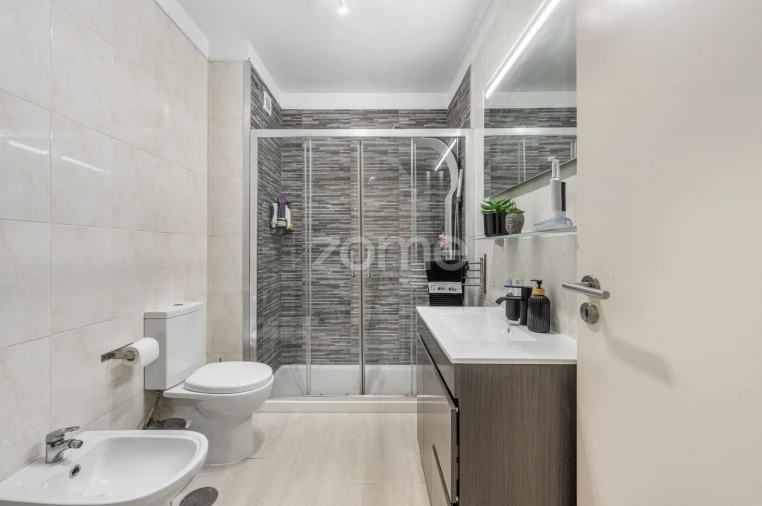 Apartamento T2 para Venda em Fânzeres e São Pedro da Cova Foto 15