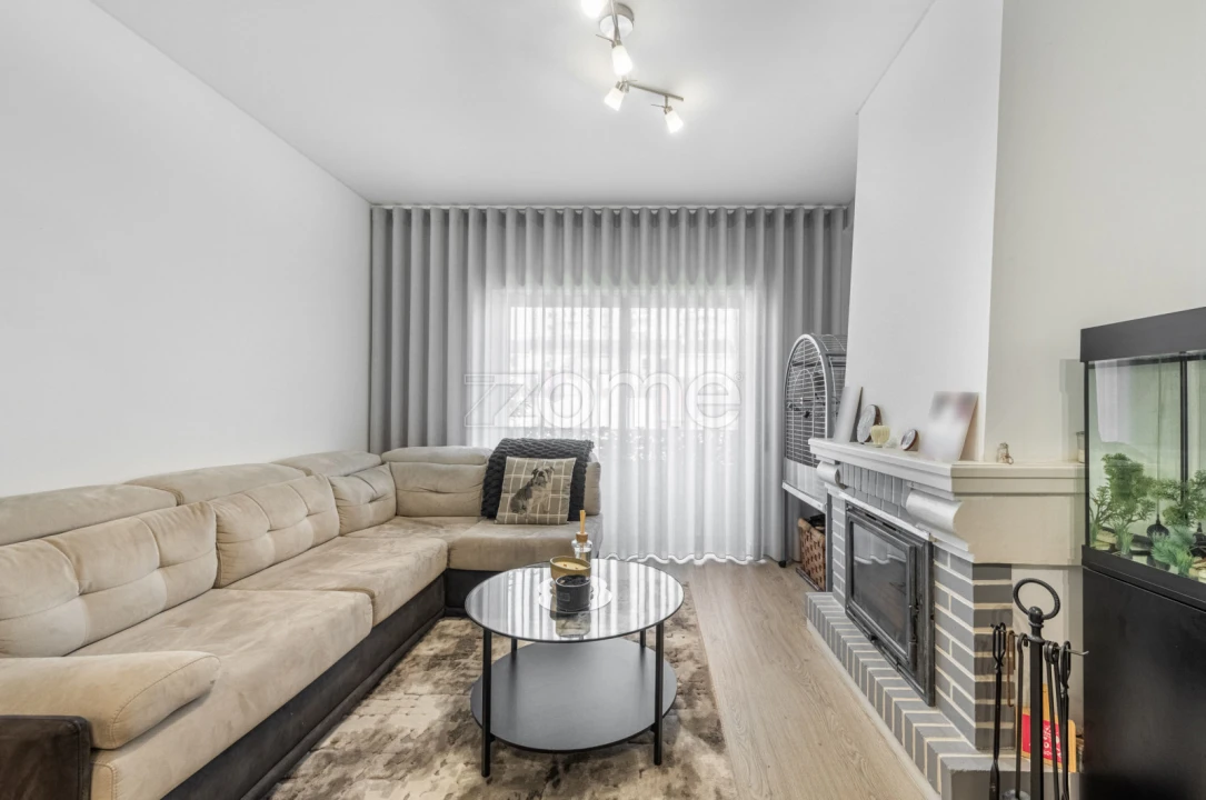 Apartamento T2 para Venda em Fânzeres e São Pedro da Cova Foto 6