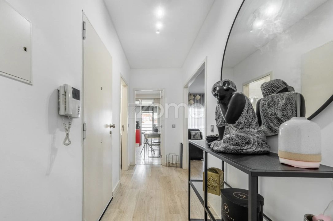 Apartamento T2 para Venda em Fânzeres e São Pedro da Cova Foto 5