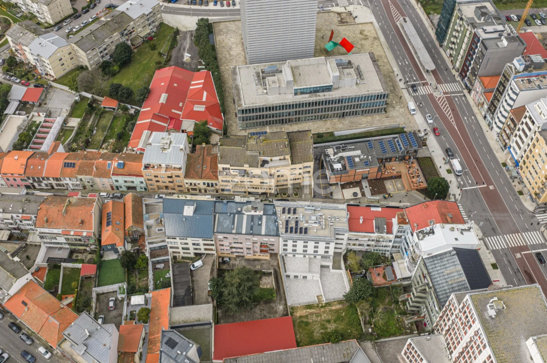 Apartamento T1 para Venda em Lordelo do Ouro e Massarelos Foto 11