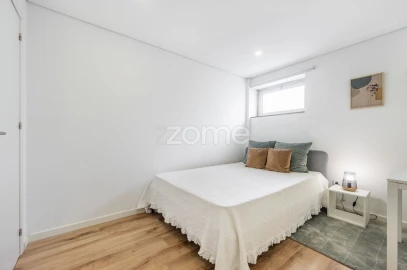 Apartamento T1 para Venda em Lordelo do Ouro e Massarelos