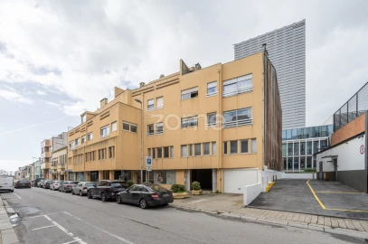 Apartamento T1 para Venda em Lordelo do Ouro e Massarelos