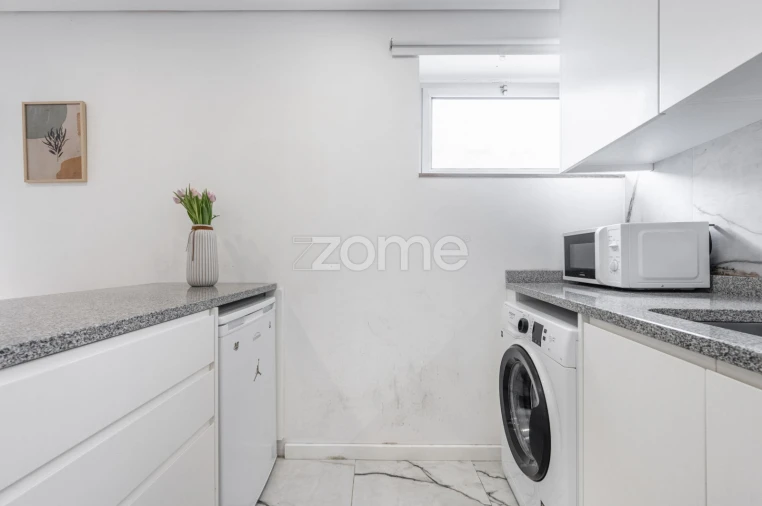 Apartamento T1 para Venda em Lordelo do Ouro e Massarelos Foto 4