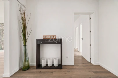 Apartamento T3 para Venda em Carcavelos e Parede