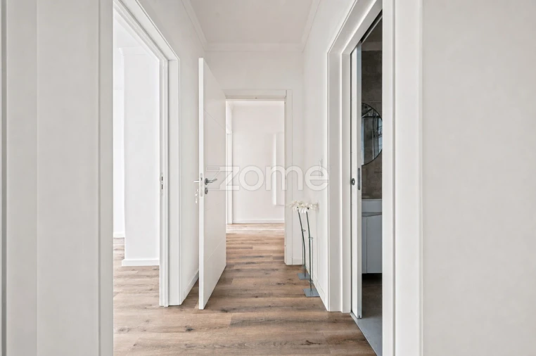 Apartamento T3 para Venda em Carcavelos e Parede Foto 6