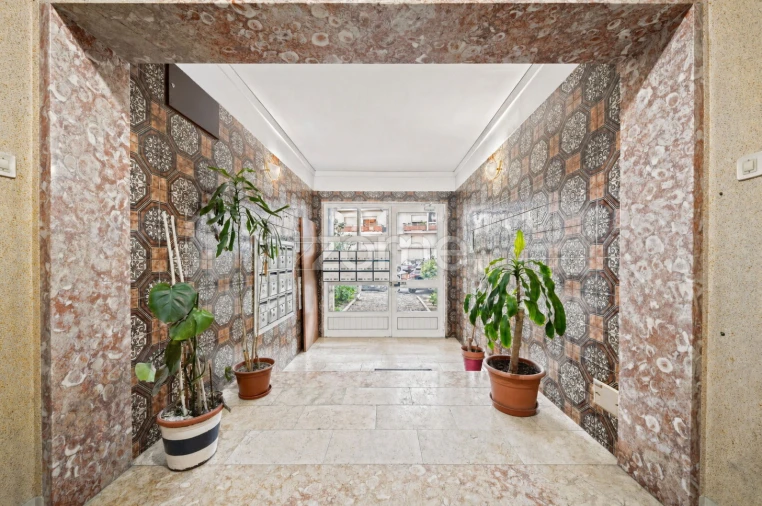 Apartamento T3 para Venda em Carcavelos e Parede Foto 15