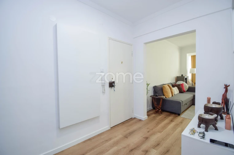 Apartamento T3 para Venda em São Domingos de Rana Foto 15