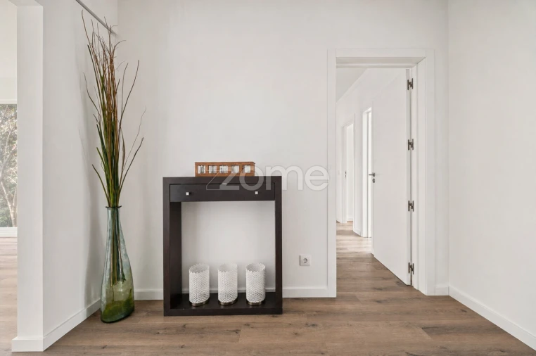 Apartamento T3 para Venda em Carcavelos e Parede Foto 18