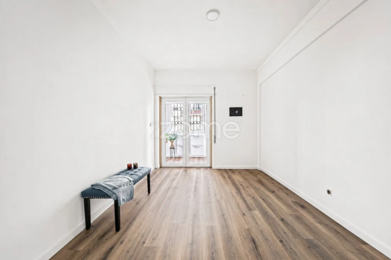Apartamento T3 para Venda em Carcavelos e Parede Foto 21