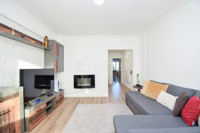 Apartamento T3 para Venda em São Domingos de Rana Foto 19