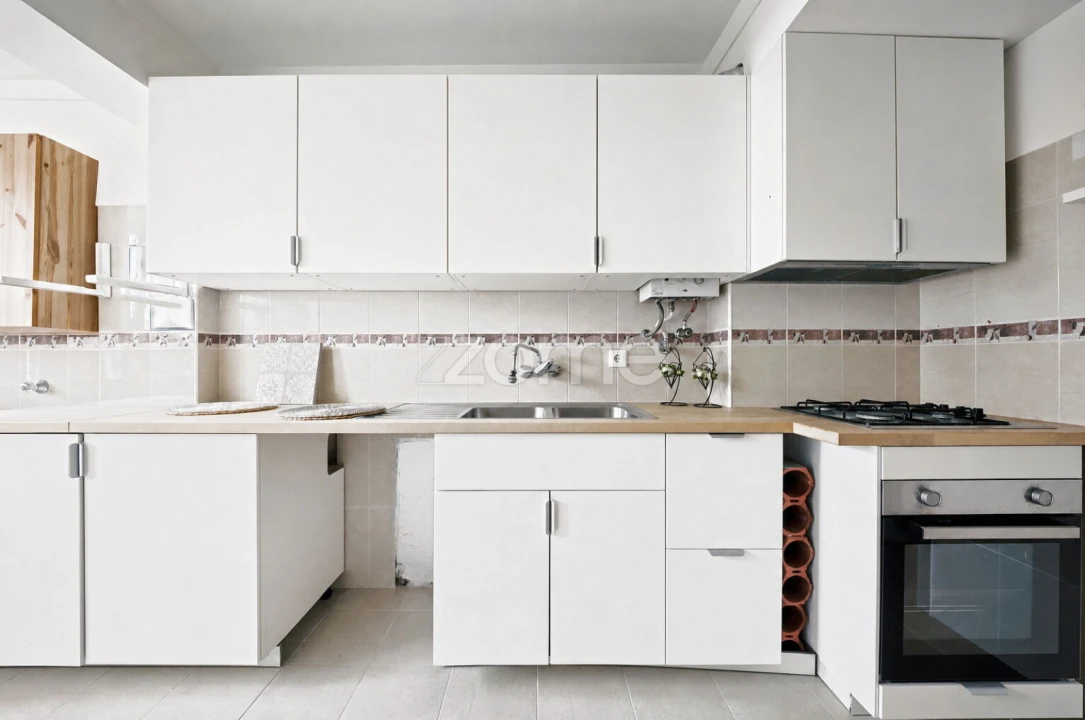 Apartamento T3 para Venda em Carcavelos e Parede Foto 11