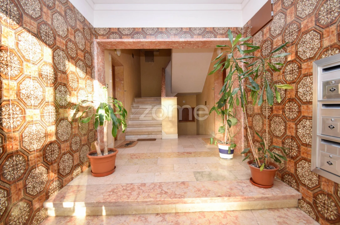 Apartamento T3 para Venda em São Domingos de Rana Foto 12