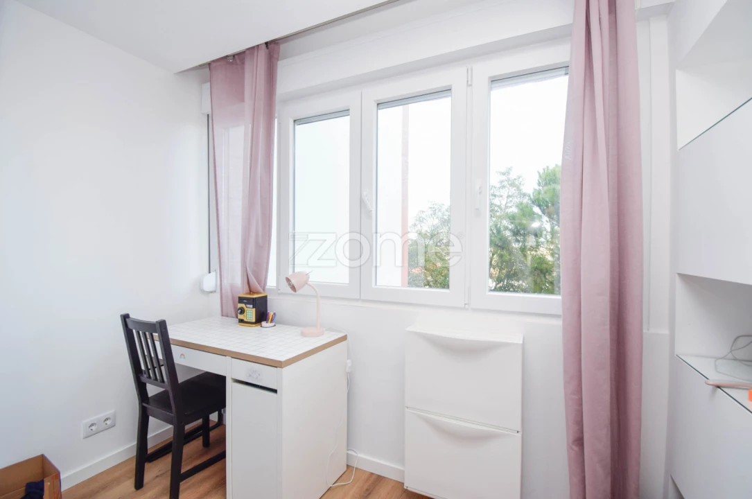 Apartamento T3 para Venda em São Domingos de Rana Foto 14