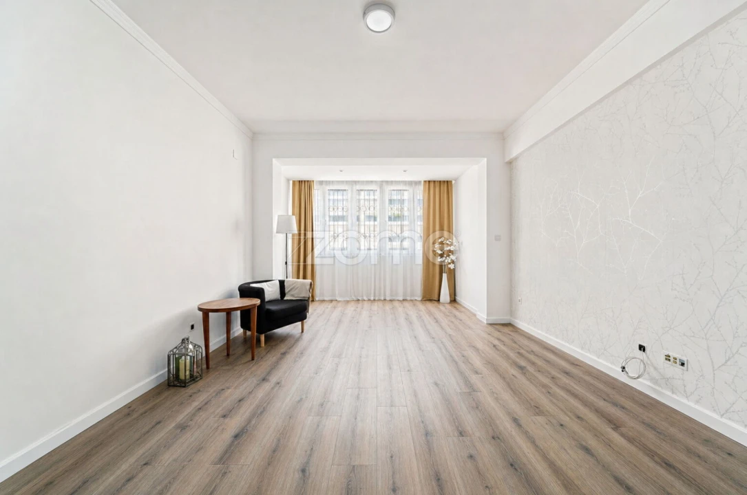 Apartamento T3 para Venda em Carcavelos e Parede Foto 28