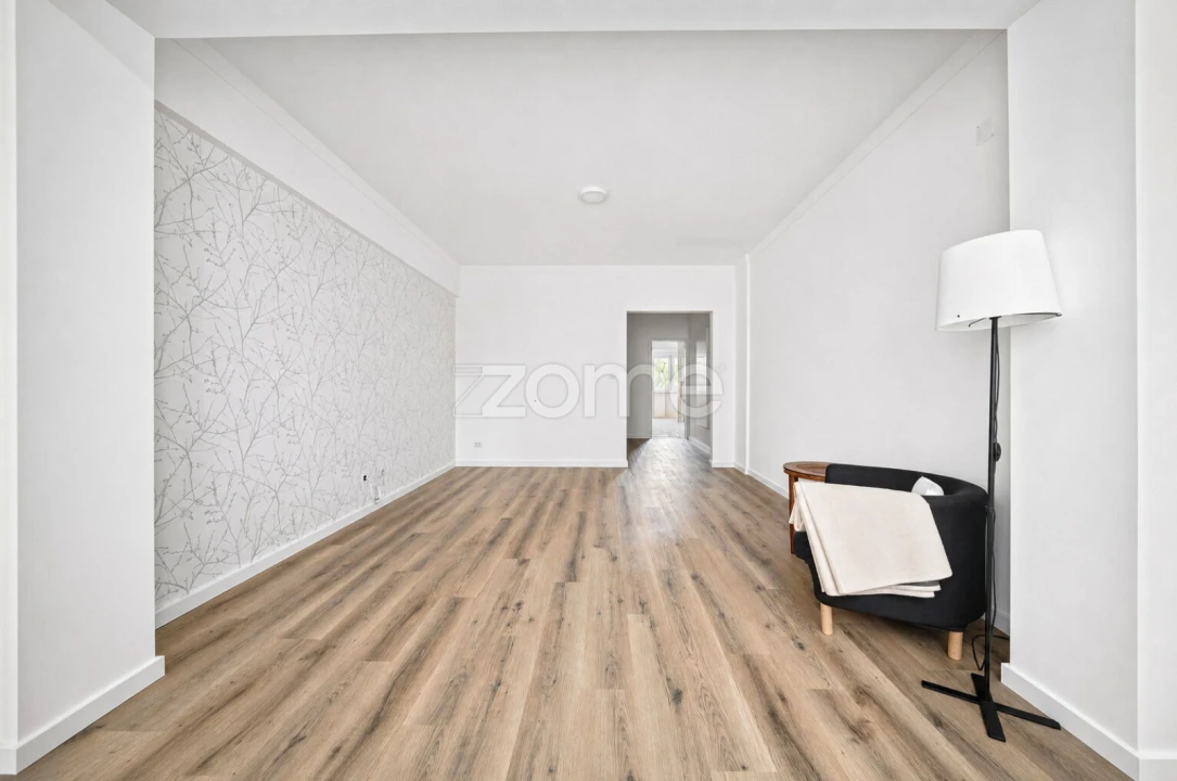 Apartamento T3 para Venda em Carcavelos e Parede Foto 27