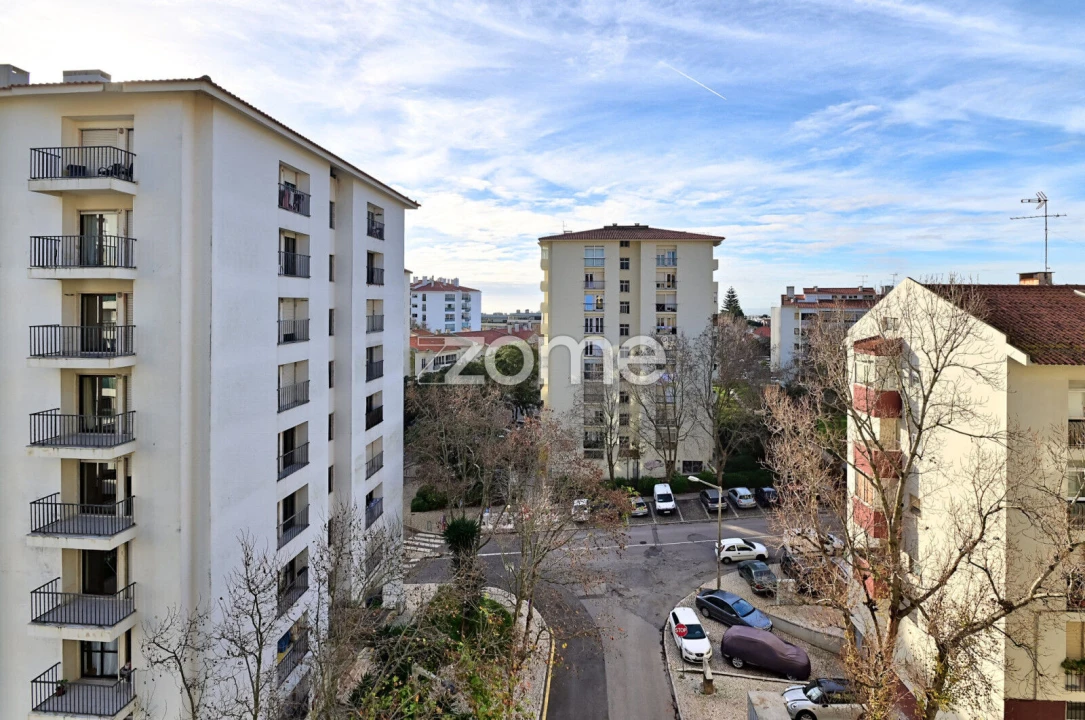 Apartamento T3 para Arrendamento em Alcabideche Foto 7