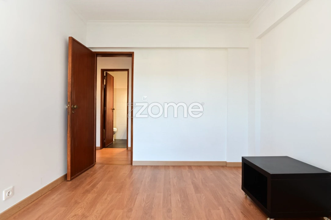 Apartamento T3 para Arrendamento em Alcabideche Foto 13