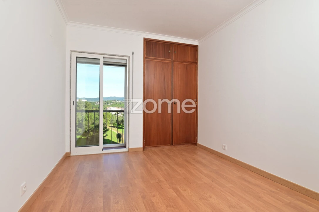 Apartamento T3 para Arrendamento em Alcabideche Foto 14