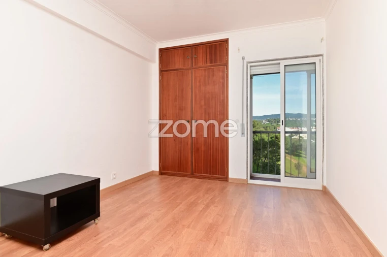 Apartamento T3 para Arrendamento em Alcabideche Foto 12