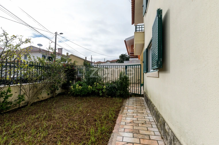 Moradia T4 para Venda em Carcavelos e Parede Foto 31
