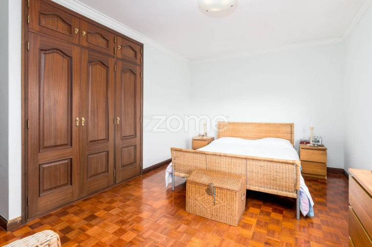 Moradia T4 para Venda em Carcavelos e Parede Foto 16