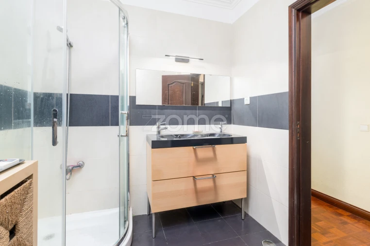 Moradia T4 para Venda em Carcavelos e Parede Foto 20