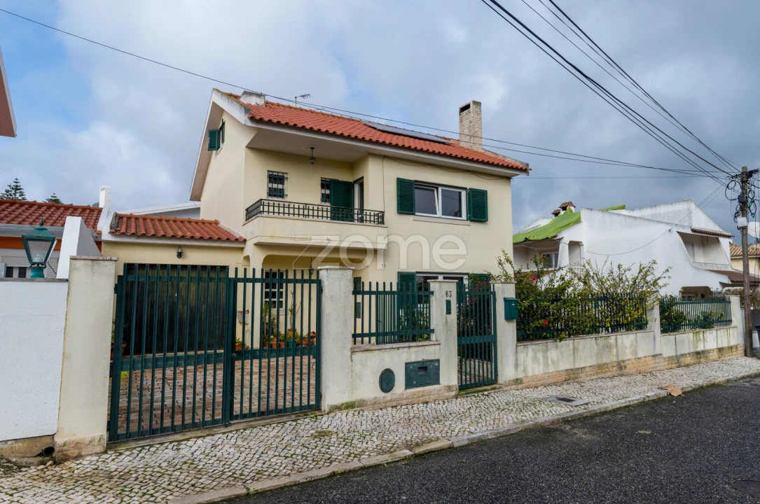 Moradia T4 para Venda em Carcavelos e Parede Foto 2