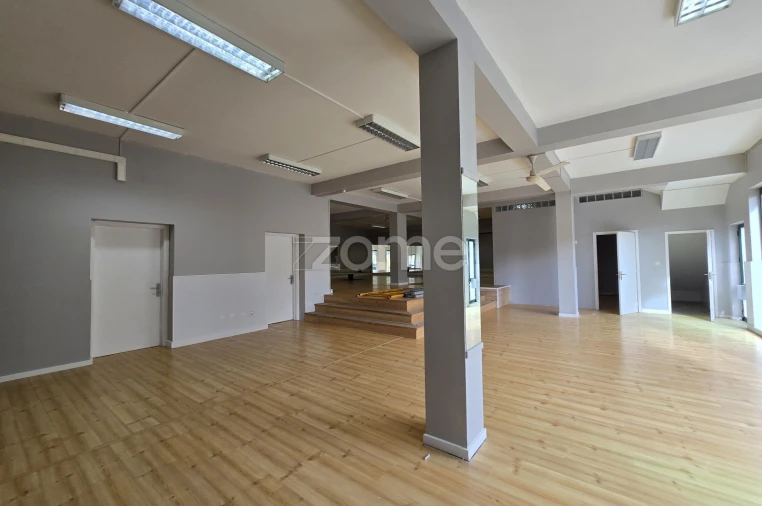 Negócio para Arrendamento em Ribeira Grande (Matriz) Foto 6