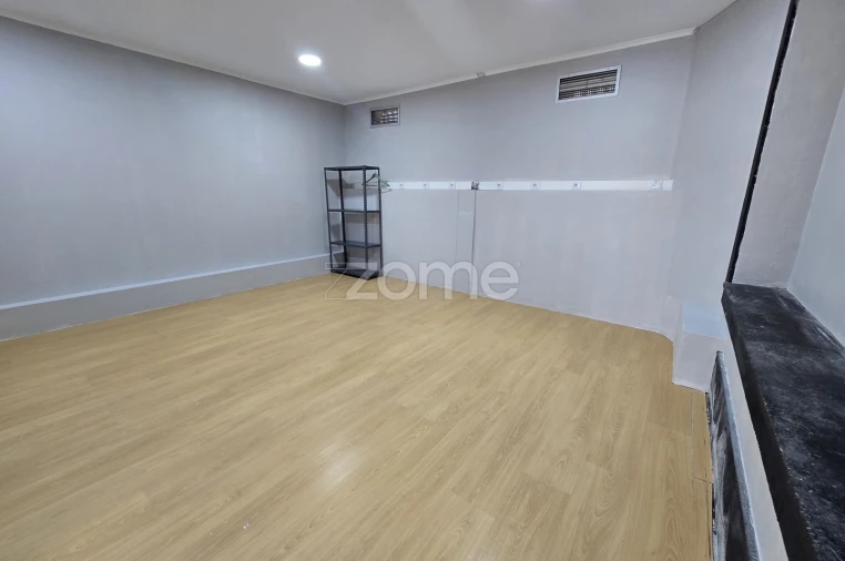 Negócio para Arrendamento em Ribeira Grande (Matriz) Foto 8