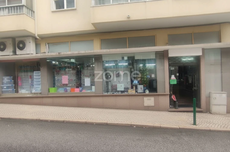 Negócio para Arrendamento em Algés, Linda-A-Velha e Cruz Quebrada-Dafundo