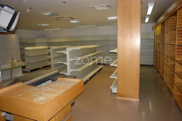 Negócio para Arrendamento em Algés, Linda-A-Velha e Cruz Quebrada-Dafundo Foto 18