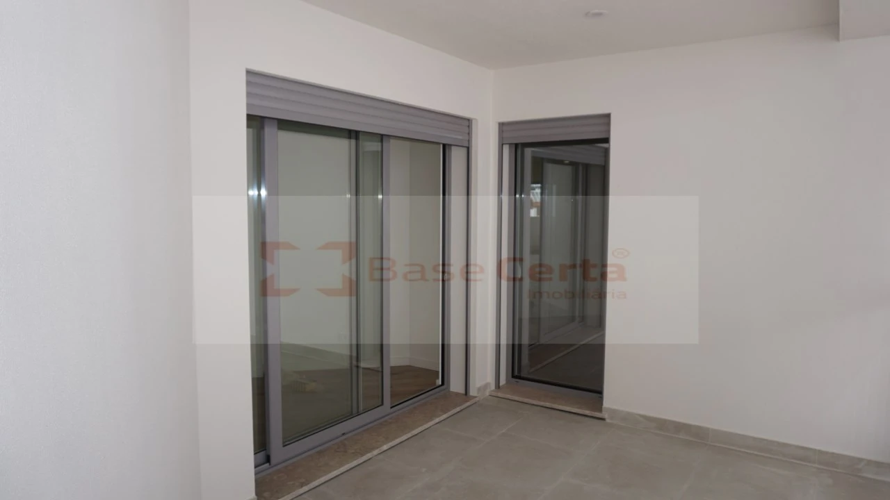 Apartamento T2 para Venda em Santa Clara Foto 11