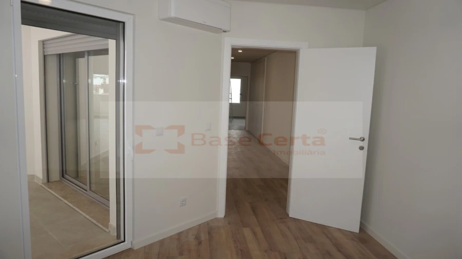 Apartamento T2 para Venda em Santa Clara Foto 24