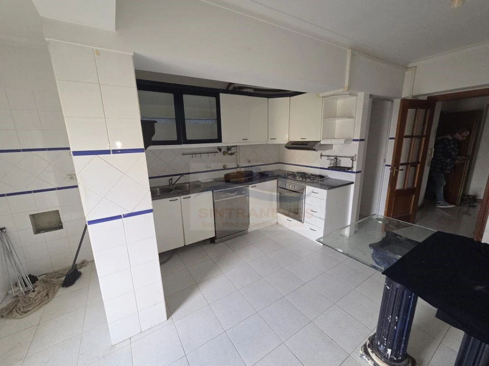 Apartamento T3 para Venda em Carregado e Cadafais Foto 14