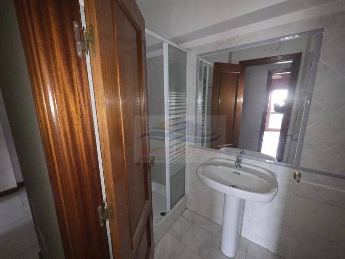 Apartamento T3 para Venda em Carregado e Cadafais Foto 11